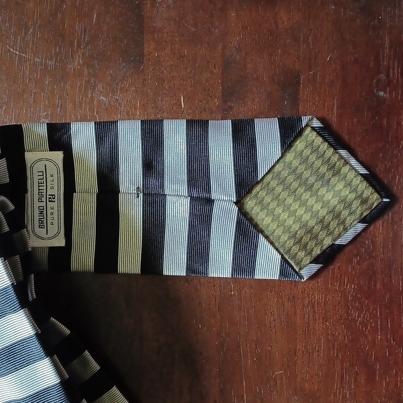 Bruno PIATTELLI Black and Silver Striped Silk Tie - Picture 4 of 4